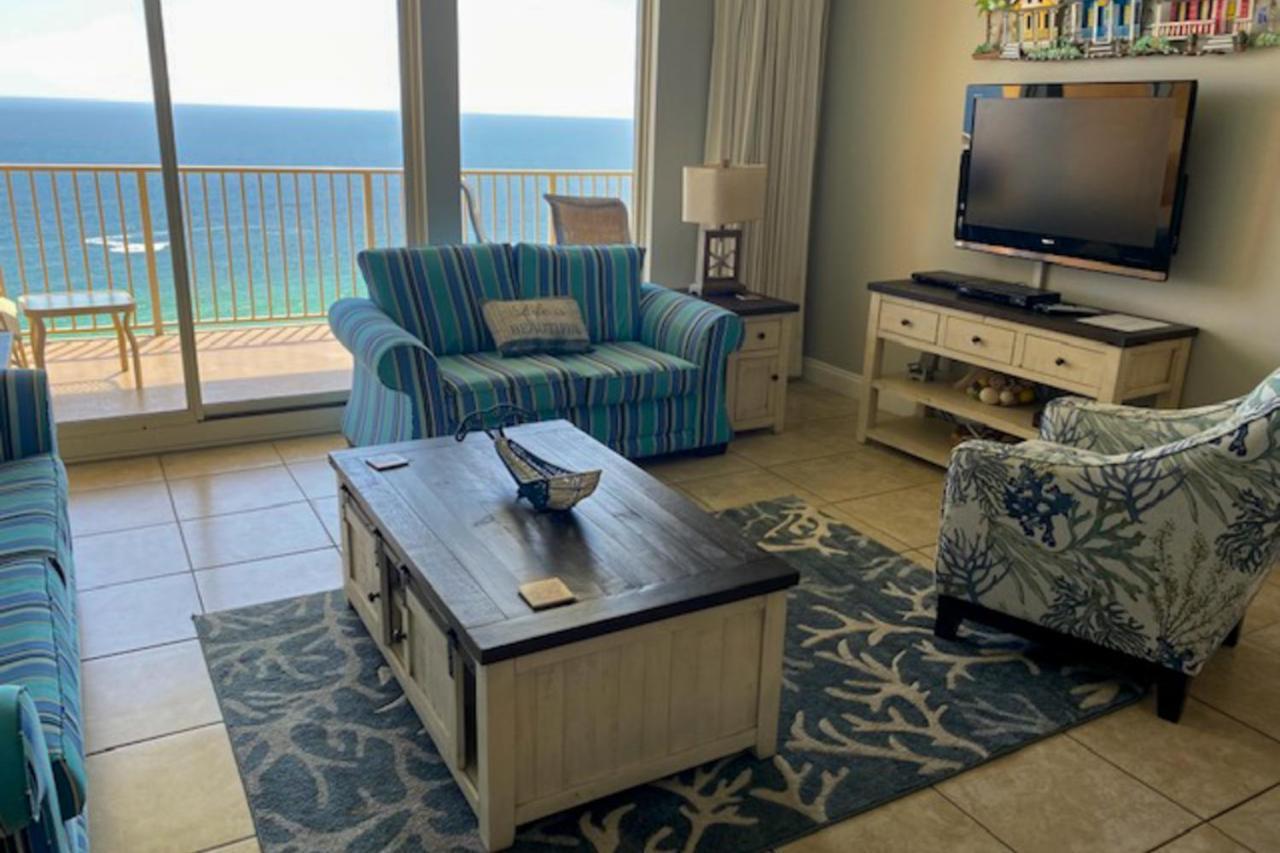 Apartment Treasure Island 2105